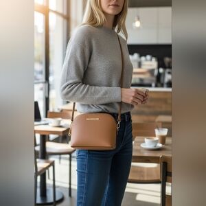 Steve Madden crossbody bag gold chain